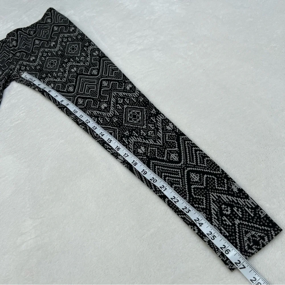 New Ankle Leggings Aztec Print Black White No Boundaries Juniors Small 3 5 - Picture 11 of 12